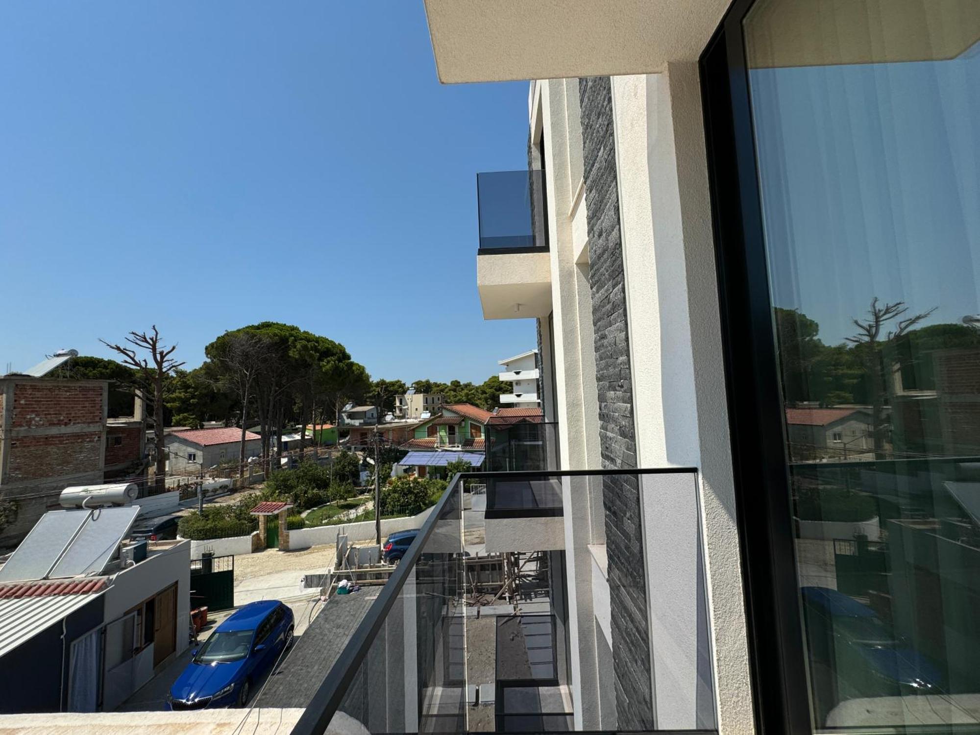 Twins Hotel Vlorë Екстериор снимка