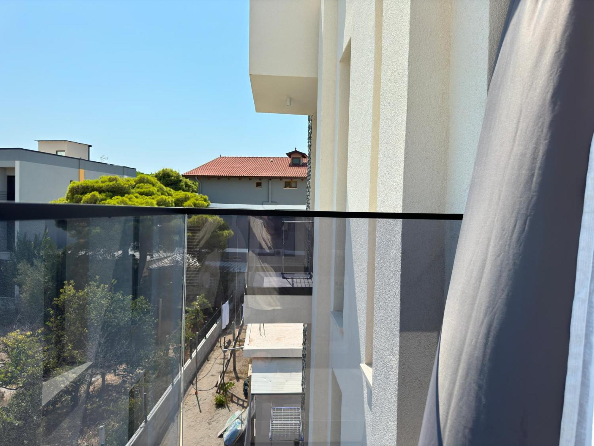 Twins Hotel Vlorë Екстериор снимка