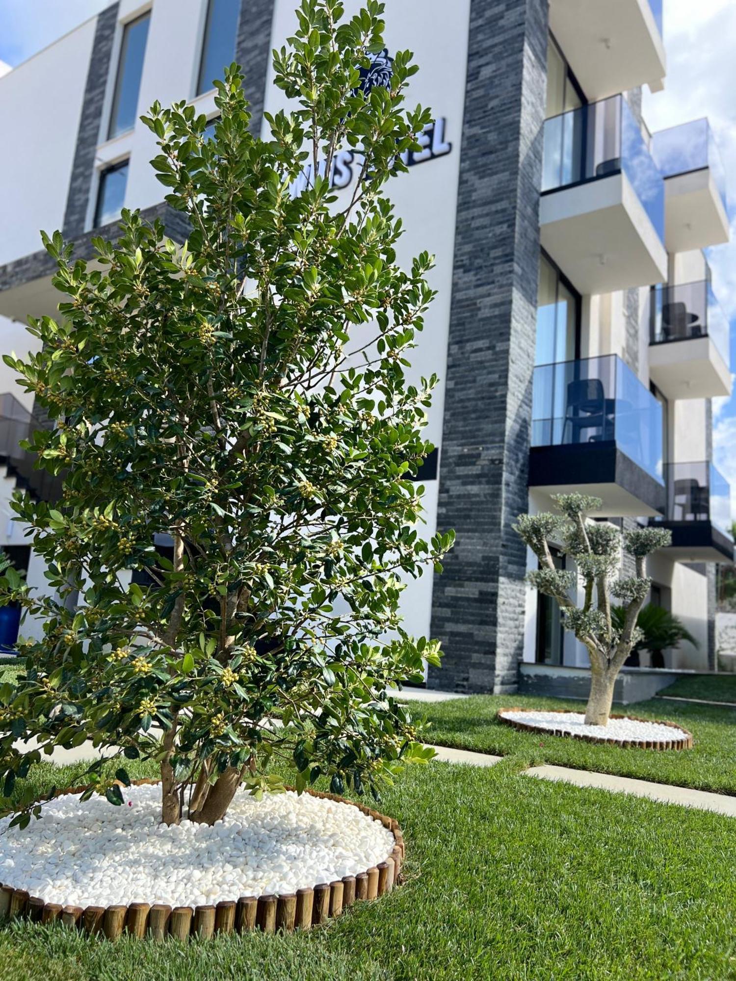 Twins Hotel Vlorë Екстериор снимка